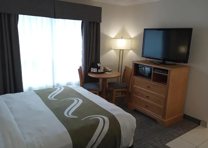 Quality Inn Downtown Inner Harbour