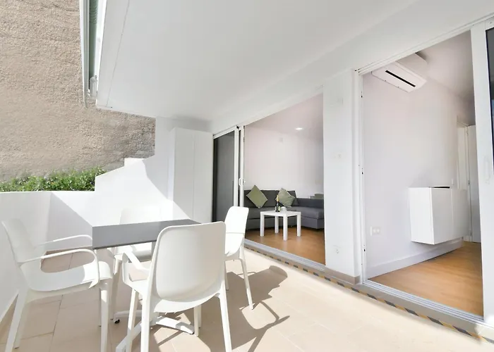 Palm Suites