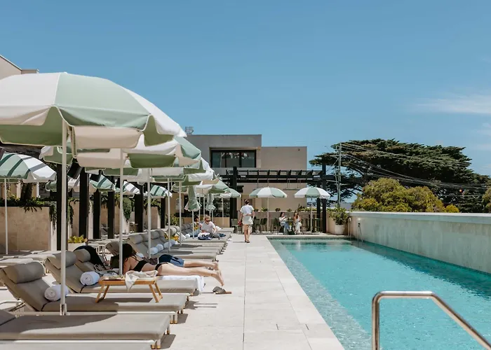 Luxury hotel only: Hotel Sorrento