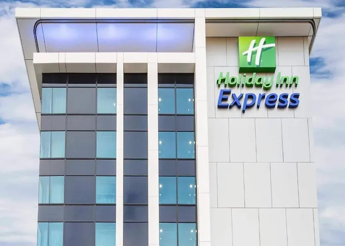 Сity center hotels Holiday Inn Express Adelaide City Centre By Ihg
