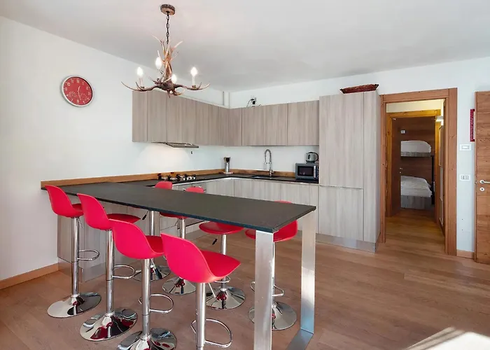 Sunny Arabba Apartment