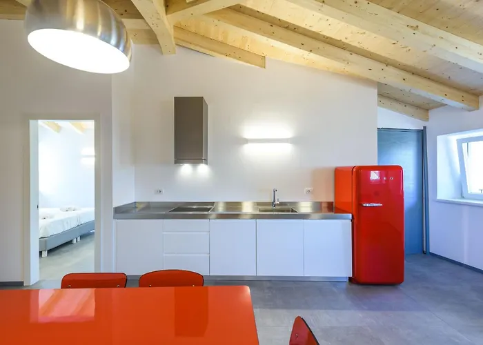 Casa Kaki - Eco Friendly Apartments With Parking & Private Courtyard