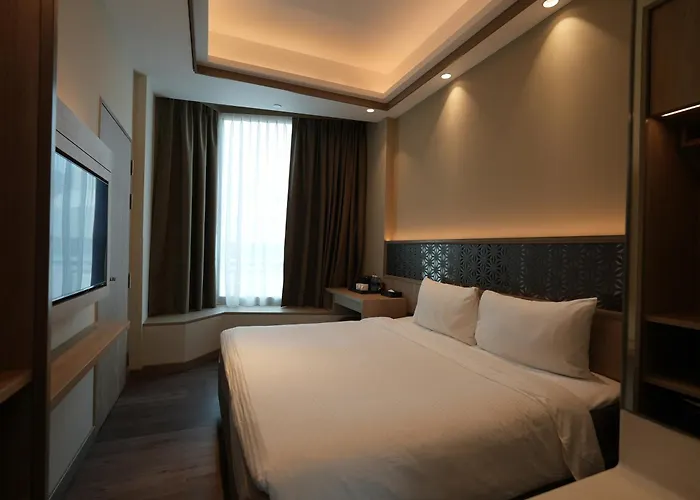 Aqueen Prestige Hotel Jalan Besar