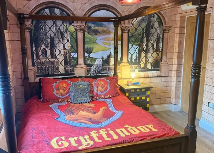 Potters Hideout- 2 Bedroom 2 Bathroom Apartment