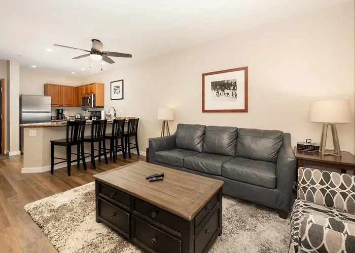 Ski-In/Ski-Out Zephyr 1 Bedroom Condo Winter Park