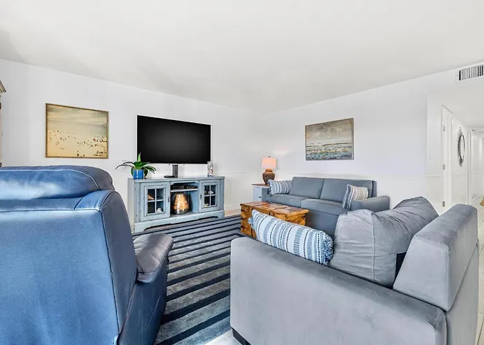 Escape To Beach Oasis! New Management! Updated Beachside Condo With Heated Pool!