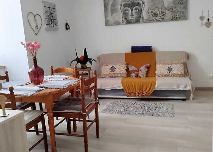 Belle Appartement T2 Neuf Et En Plein Centre