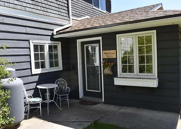 Wildflower Suites South