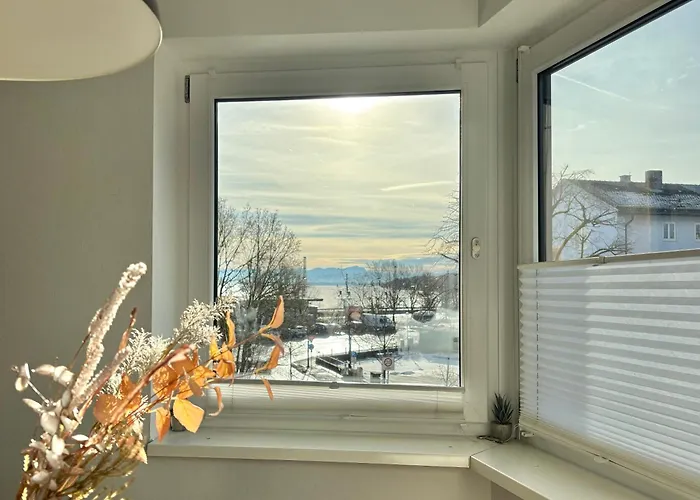 Snug Stays 6 - Ruhige Toplage Seeblick Maisonette Design-Wohnung I 3-Zimmer I Zentral