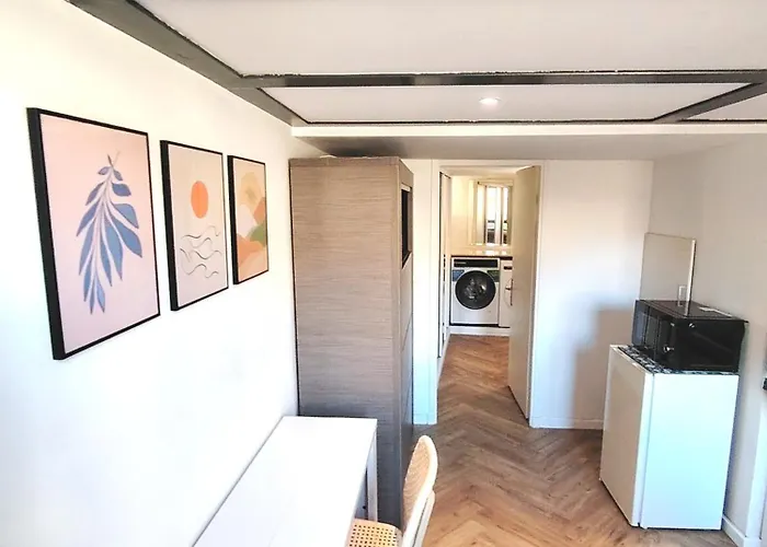 35M2, Luminous Loft Close To The Beach