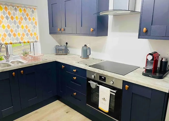 Modern 2 Bedroom Accommodation On 1 Ground Floor Level