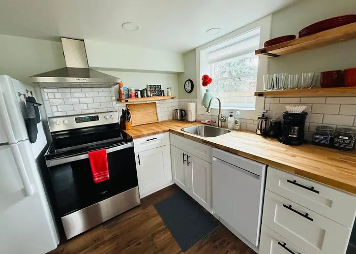 State Street Cottage, Suite 1