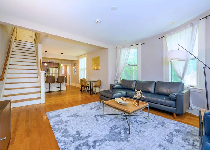 Westcott Suite Apartments