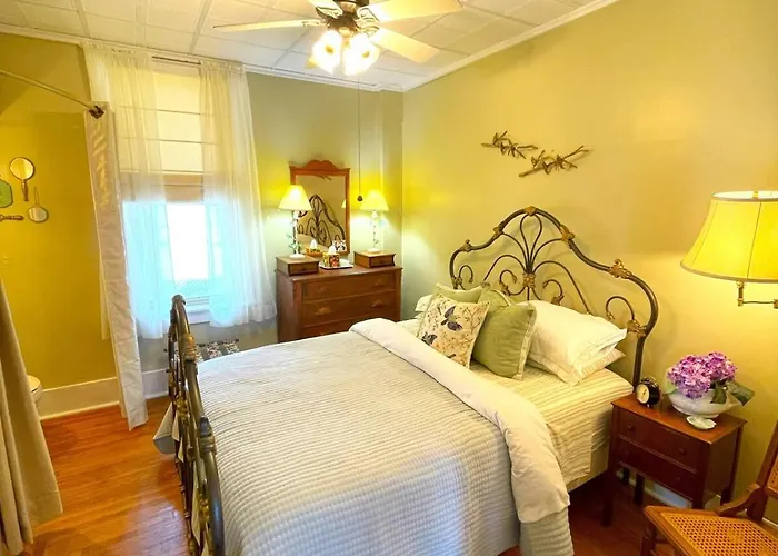 Historic Victorian Apartment