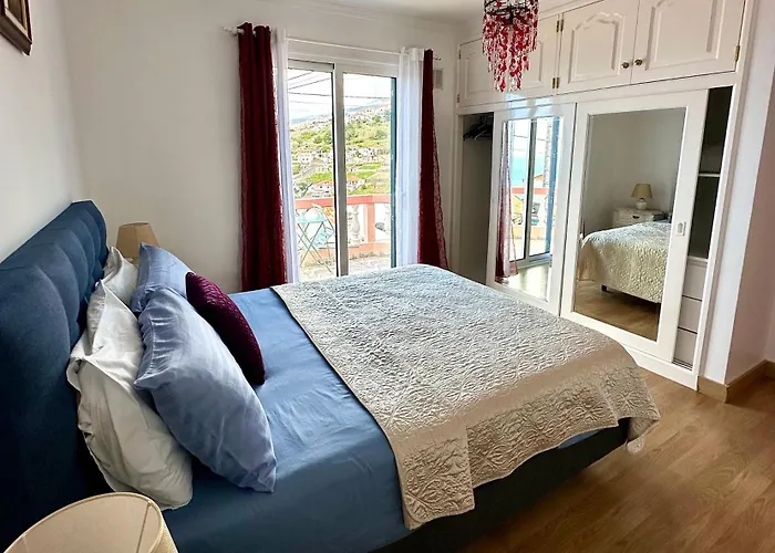 Blue Paradise Apartment
