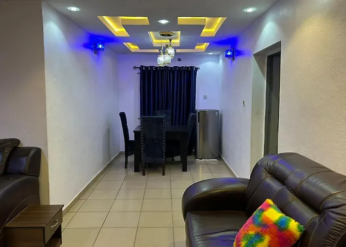 Maleek'S Stays Lagos "Ikeja Cozy & Affordable Shared-Non Shared Shortlets In Quiet Lagos Neighborhoods
