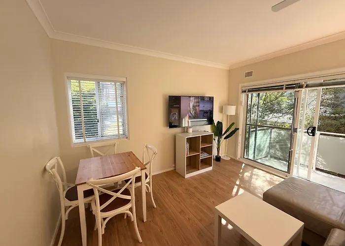 2 Bedroom Apartment - Heart Of Cronulla