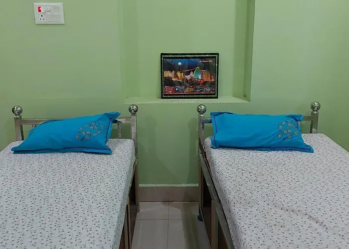 Anand Nivas Homestay 10 Mins From Mandir