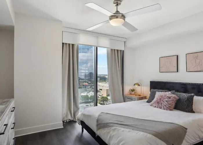 Amazing Apt In Midtown