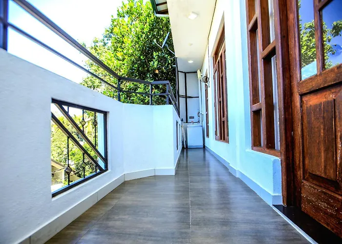 Saru Apartments Kandy - 2 Bedrooms Up To 6 Guests
