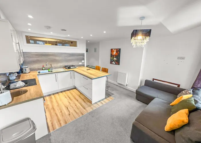 Flat 2 - Luxury Bolton City Centre Apartments