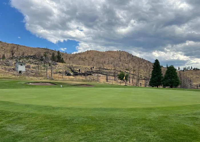 Lake Shastina Golf Resort