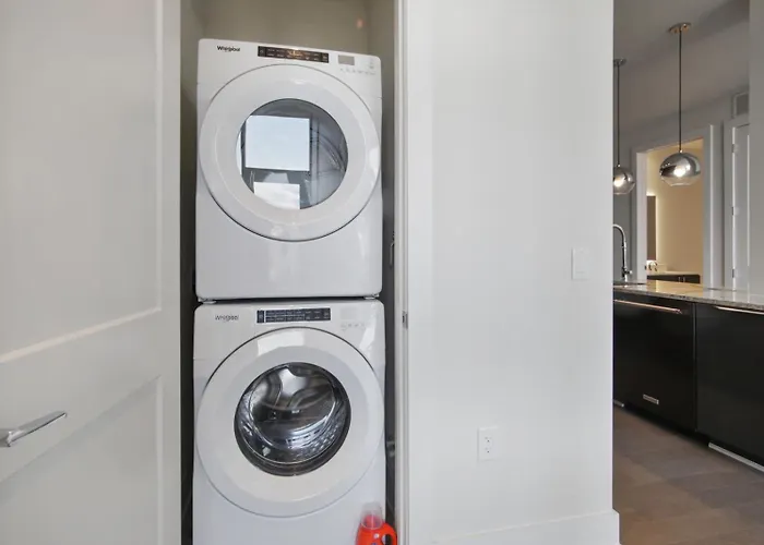 Midtown Penthouse 2 Bdrm