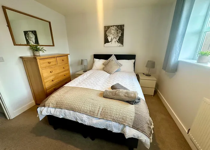 4Br Cheshire East/Townhouse/Central - Close To Bentley