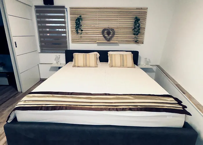 Apartma Tayana Piran - With Affordable Parking !!!