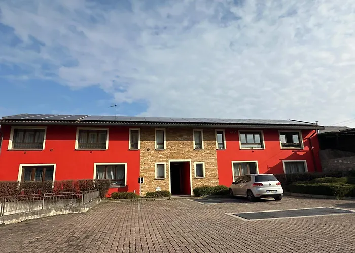 Bergamo Easy Airport - private parking