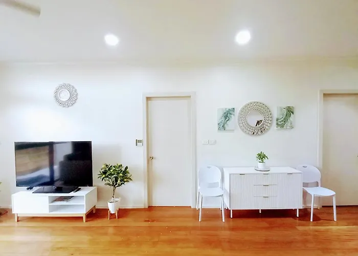 Waterfront Sunset Apartment Nadi