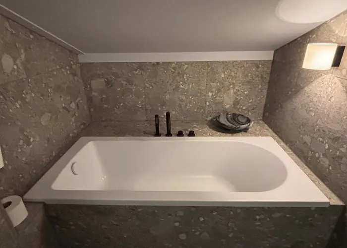 Near Amsterdam And Airport, 90M2, Privacy!