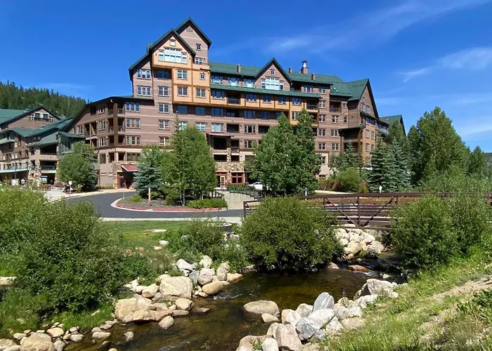 Ski-In/Ski-Out Zephyr 1 Bedroom Condo Winter Park