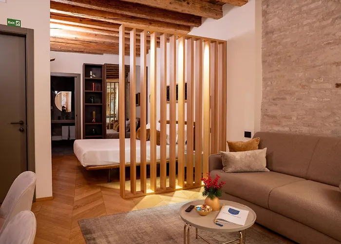 Palazzo Carpe Diem Exclusive Suites In The Heart Of Prato Della Valle