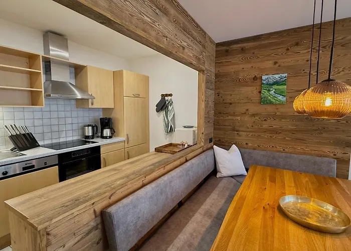 Appartement Mit Balkon Und Hallenbad