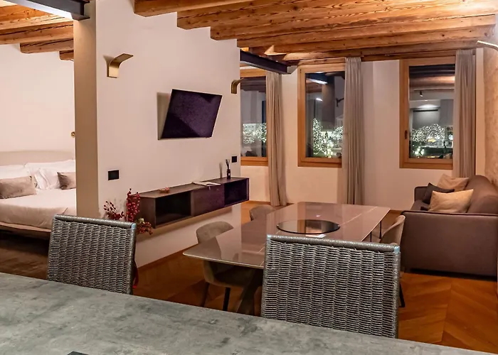 Palazzo Carpe Diem Exclusive Suites In The Heart Of Prato Della Valle