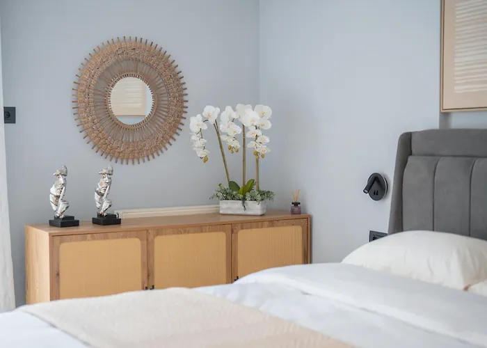 Blue Angel 2 Bedroom Apartment With Sea View