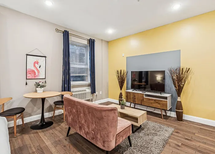 Stay At Luna On Callowhill