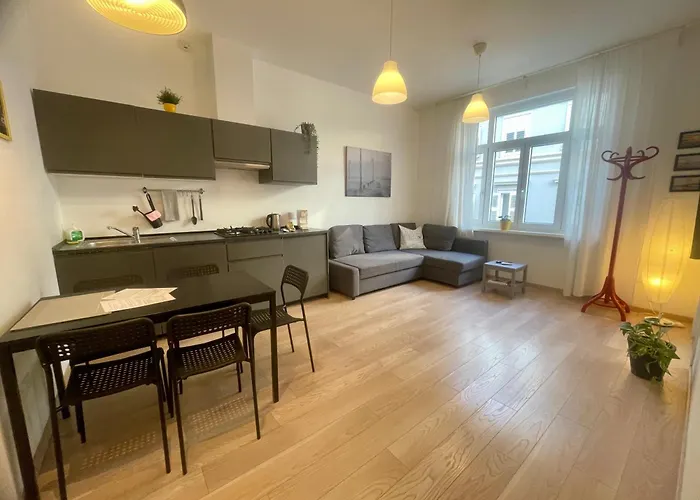 Residence Neverin Luxury Apartments-Private Garage
