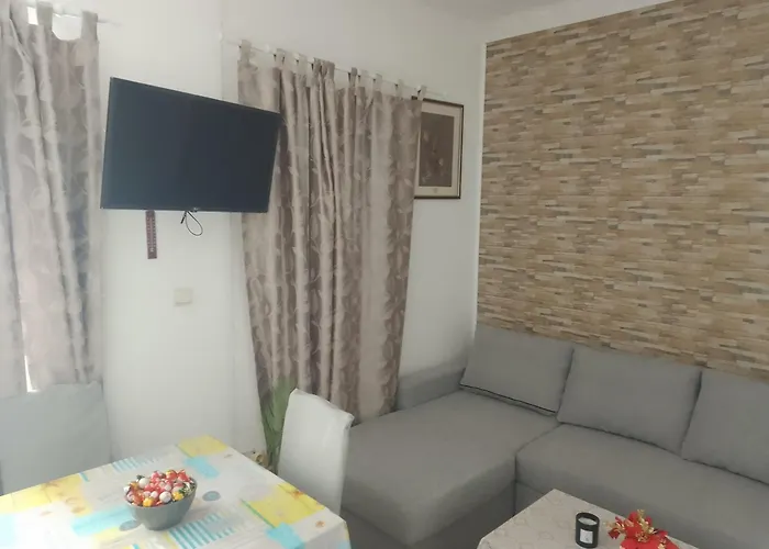 Vodice Mladen Apartman Za Familiju