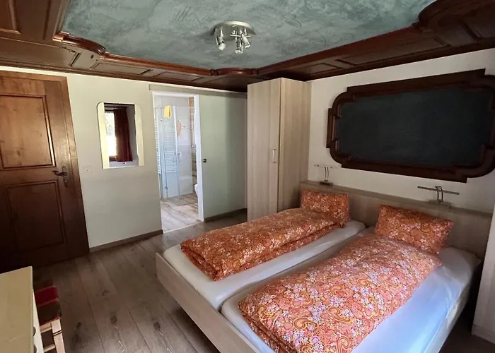 Chalet Sunstar
