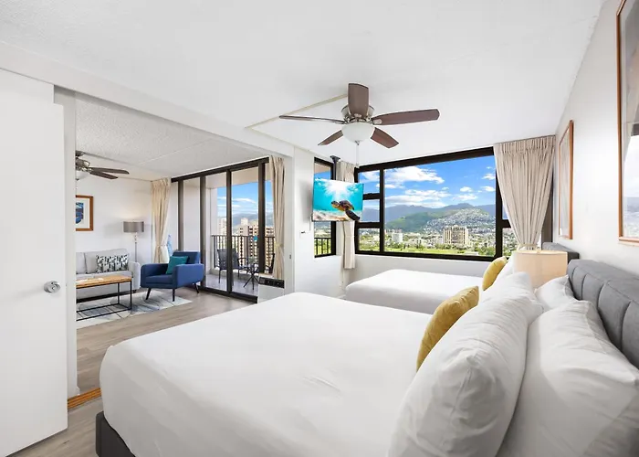 Breezy Condo With Private Lanai, Pool, & Beach Access