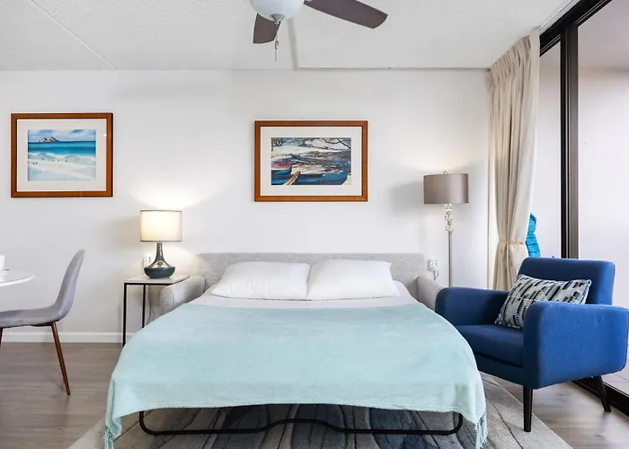 Breezy Condo With Private Lanai, Pool, & Beach Access