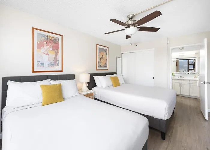Breezy Condo With Private Lanai, Pool, & Beach Access