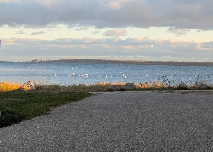 Zur Schwedenschanze 2