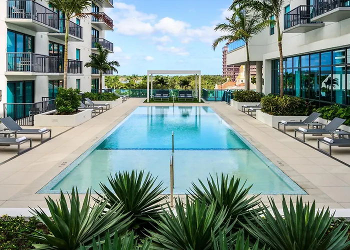 Golf hotel: Aka West Palm