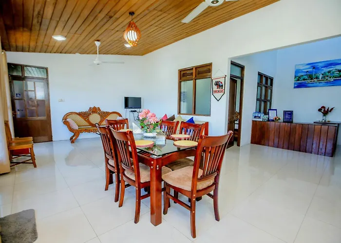 Saru Apartments Kandy - 2 Bedrooms Up To 6 Guests
