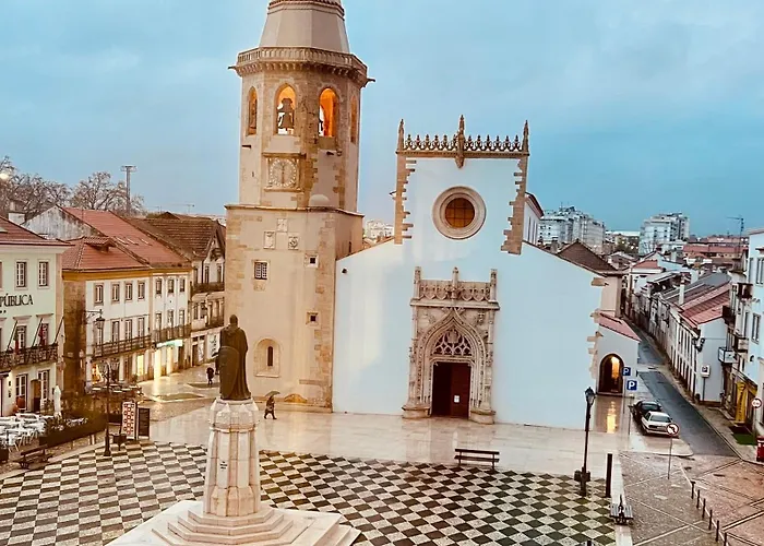 ESTÚDIO 81 junto à Sinagoga
