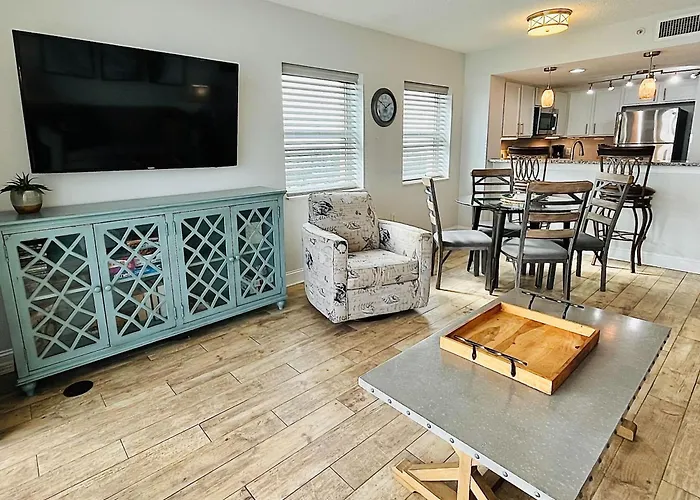 Oceanfront Work From Here Central Location! 1157