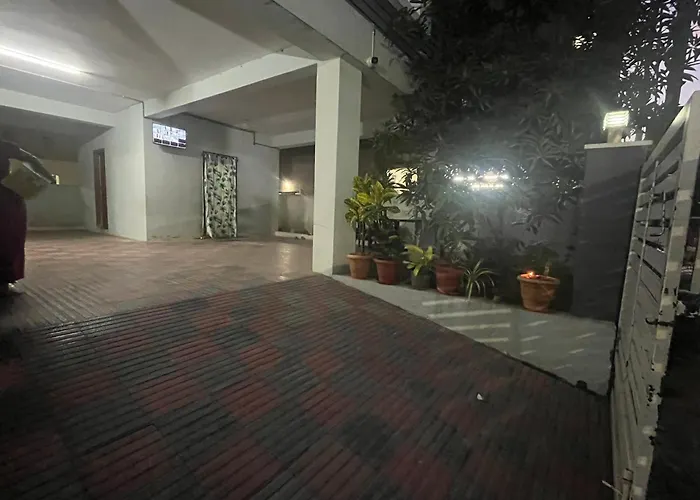 Premium 2Bhk-Gachibowli -Walk To Aig Microsoft Dlf